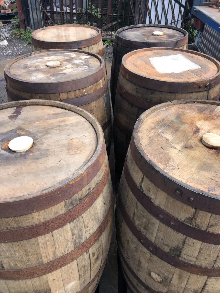 Oak Whiskey Barrels Full & Half barrels - Image 2