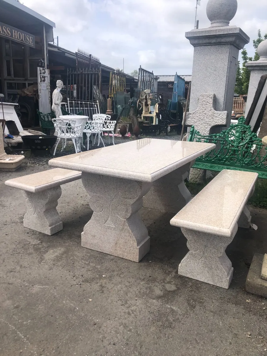 Polished granite garden set's - Image 2