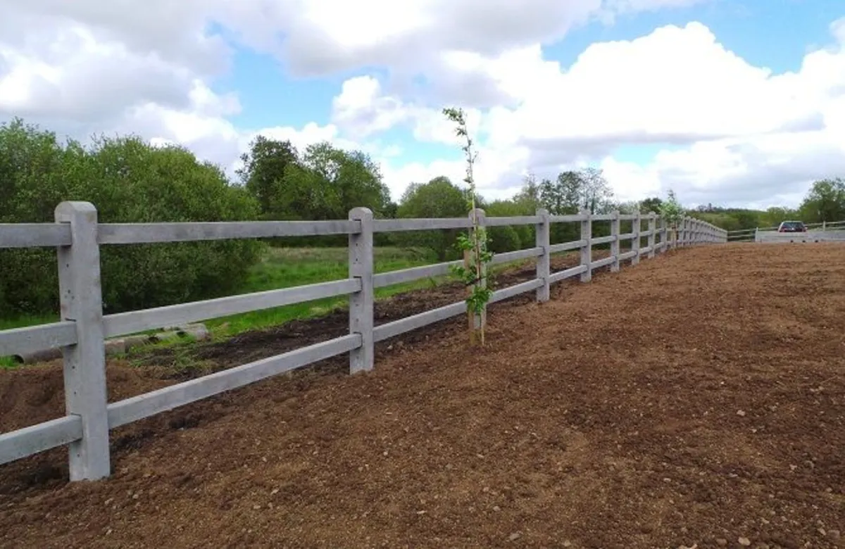 Concrete fencing posts for sale All types - Image 3