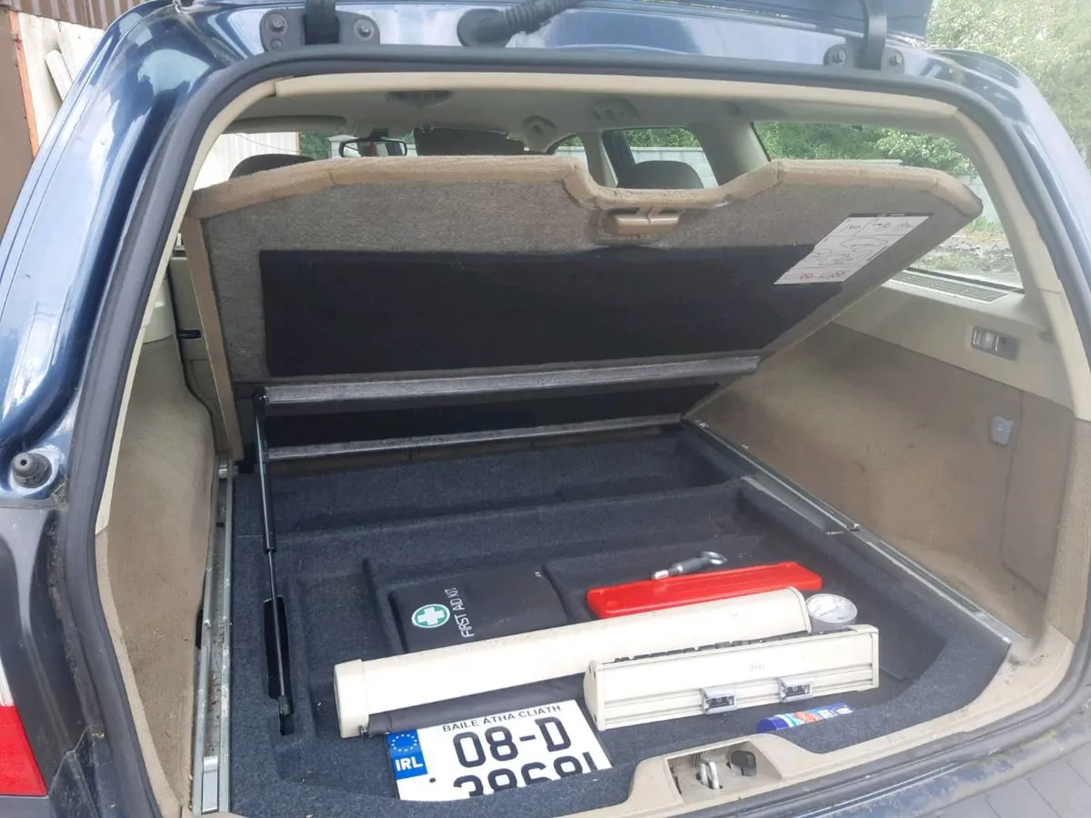 08 Volvo V70 2.0 F2 - Image 2