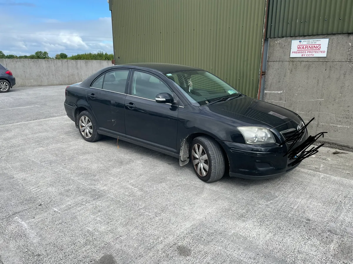2008 Toyota avensis 1.6 petrol for dismantling