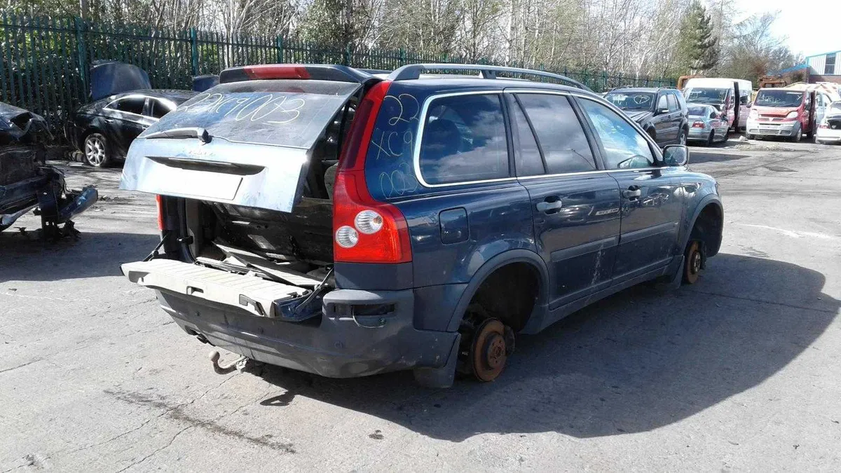 Volvo Xc90, 2004 BREAKING FOR PARTS