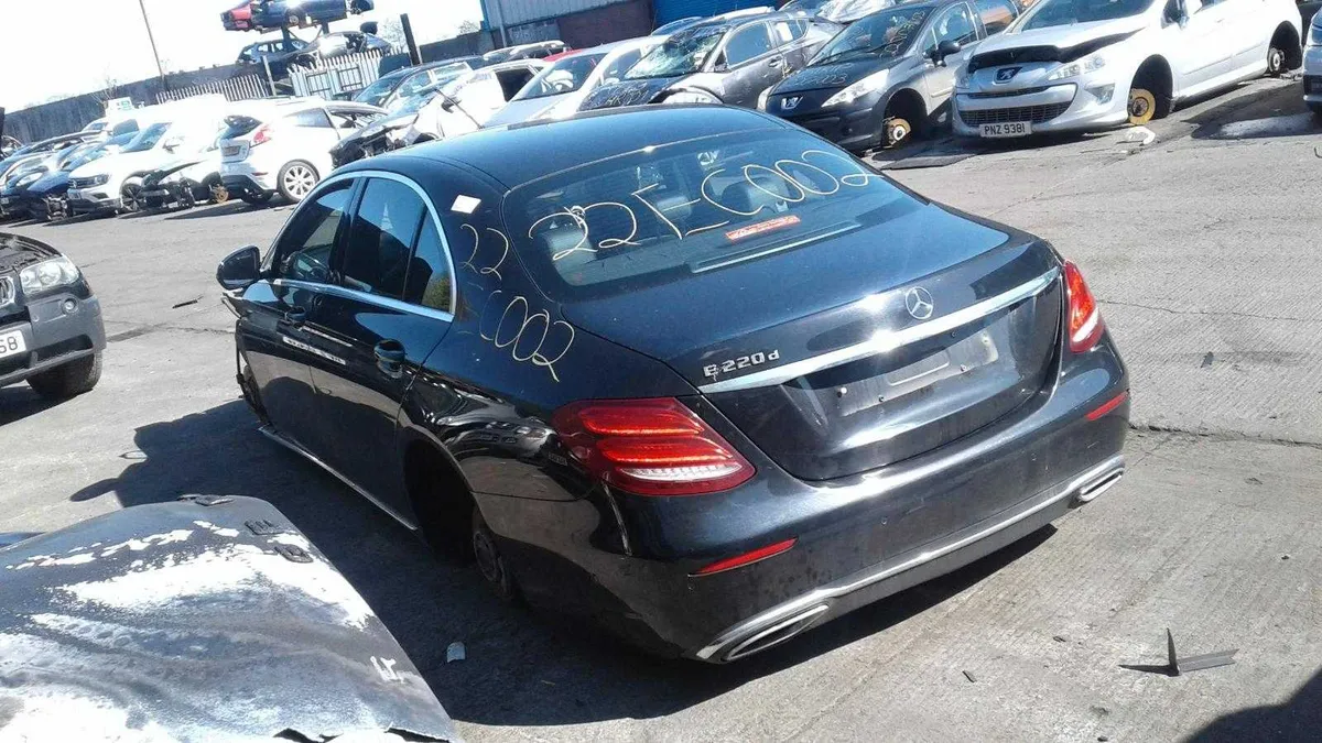 Mercedes-Benz E-Class, 2016 BREAKING FOR PARTS