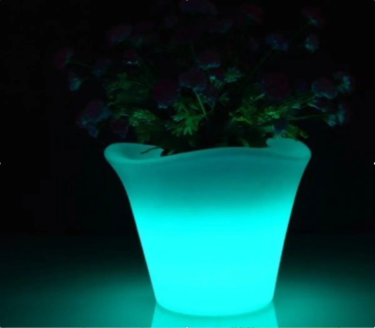 LED Garden Pots: SALE