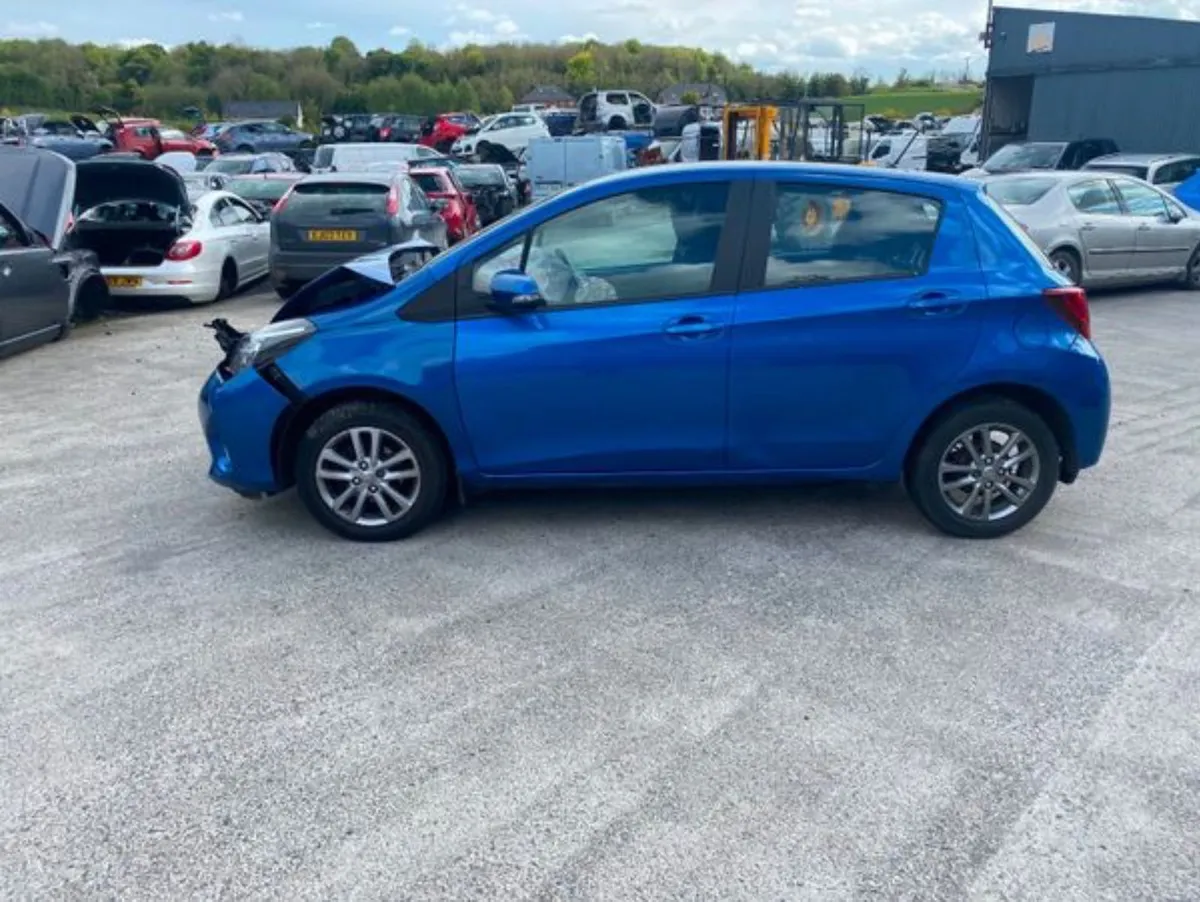 2014 Toyota Yaris 1.4 D4D - Image 2