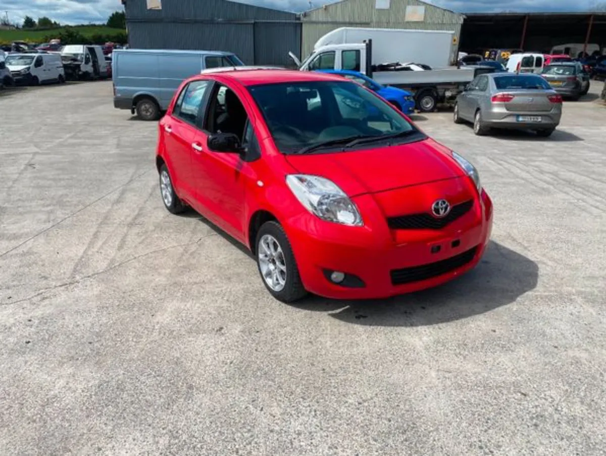 2011 Toyota Yaris 1.4 D4D - Image 2