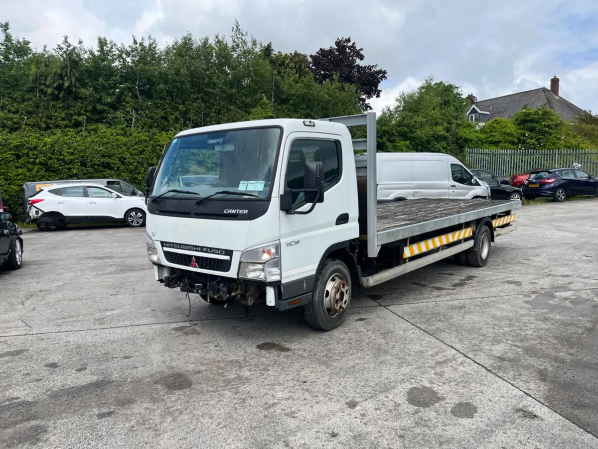 2010 Mitsubishi canter 3.0  7C15J