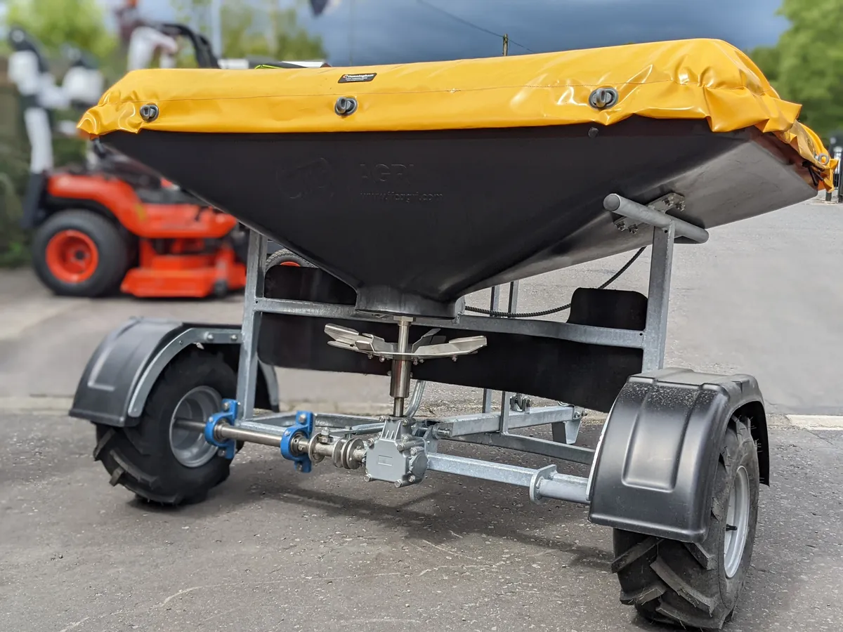 JFC Quad Fertiliser Spreader - Image 1