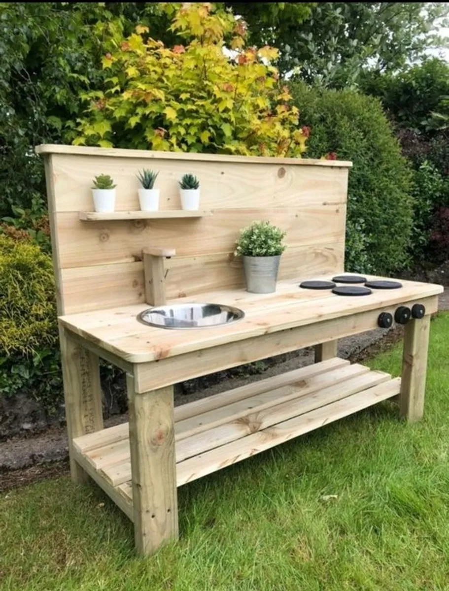 Mud Kitchen - Image 1