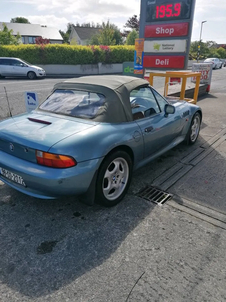 Bmw z3 just out from the shed - Image 3