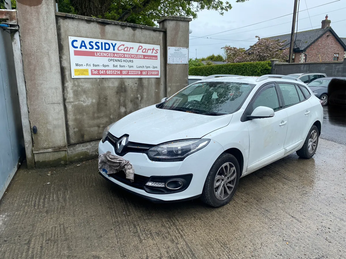 For Parts 151 Renault Megane estate 1.5 diesel - Image 1