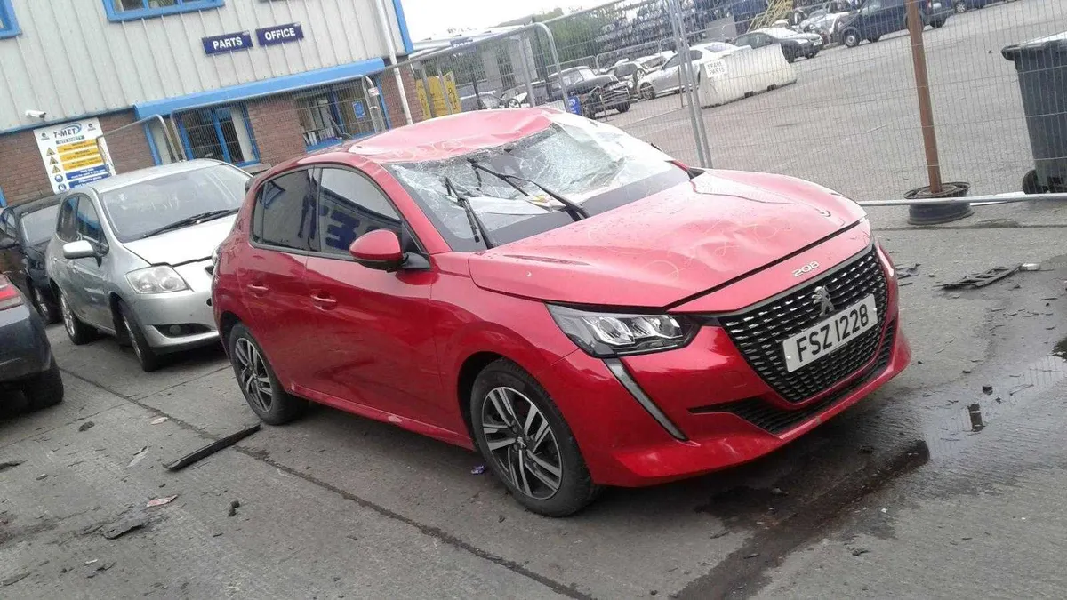 Peugeot 208, 2021 BREAKING FOR PARTS