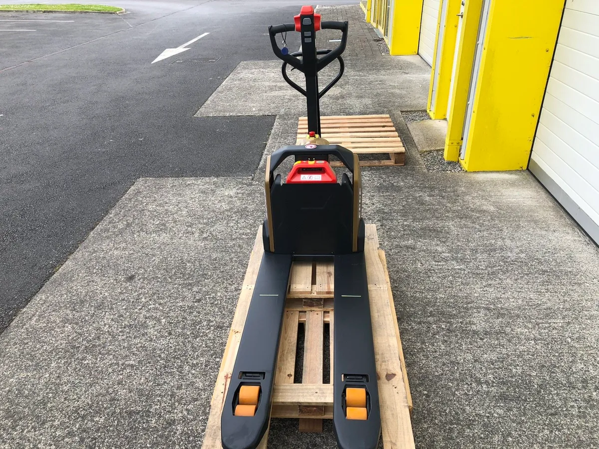 Pallet Truck - Image 2