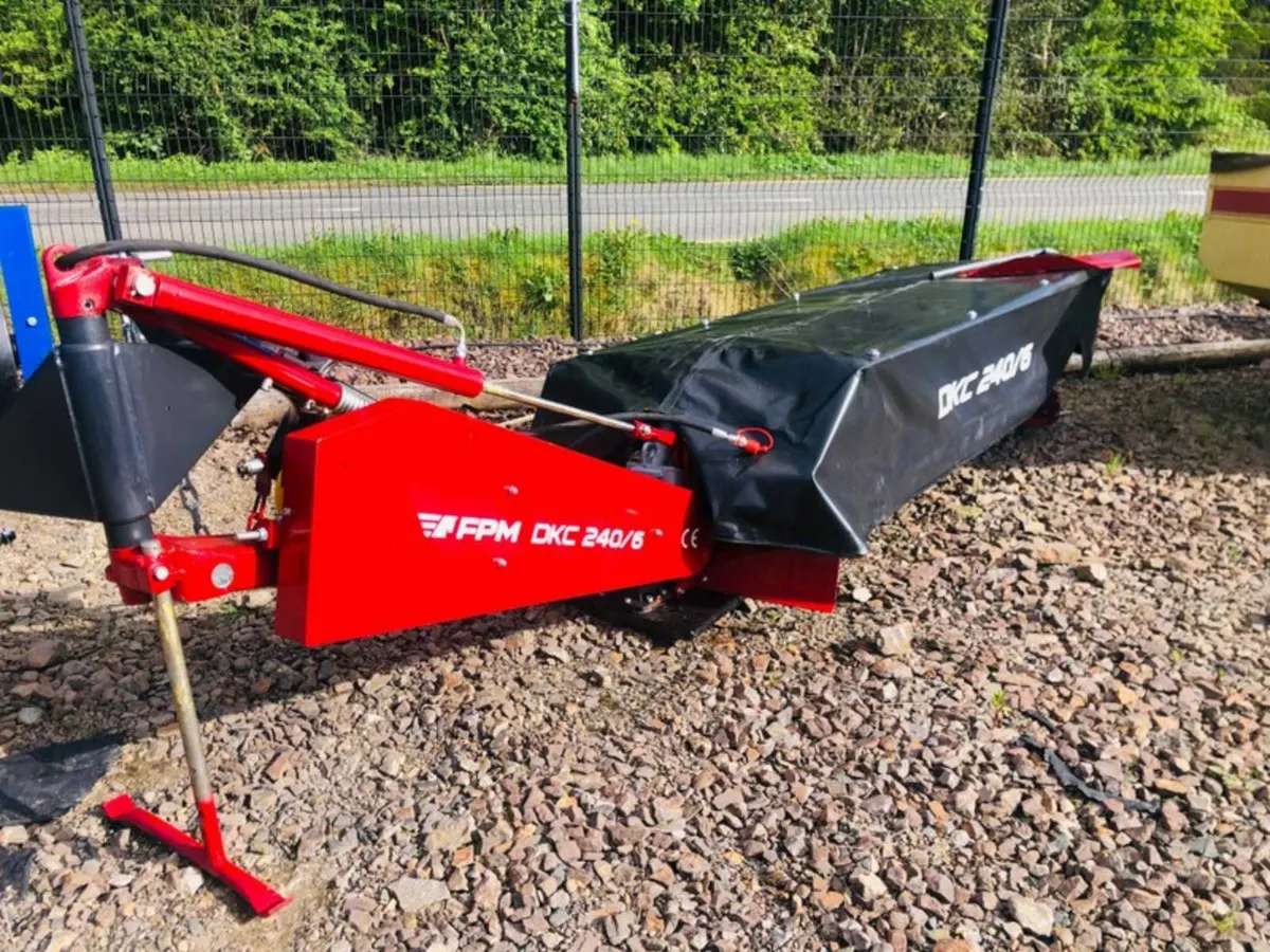 FPM  8FT Disc Mowers in Stock  Galvanised Bed Topp - Image 1