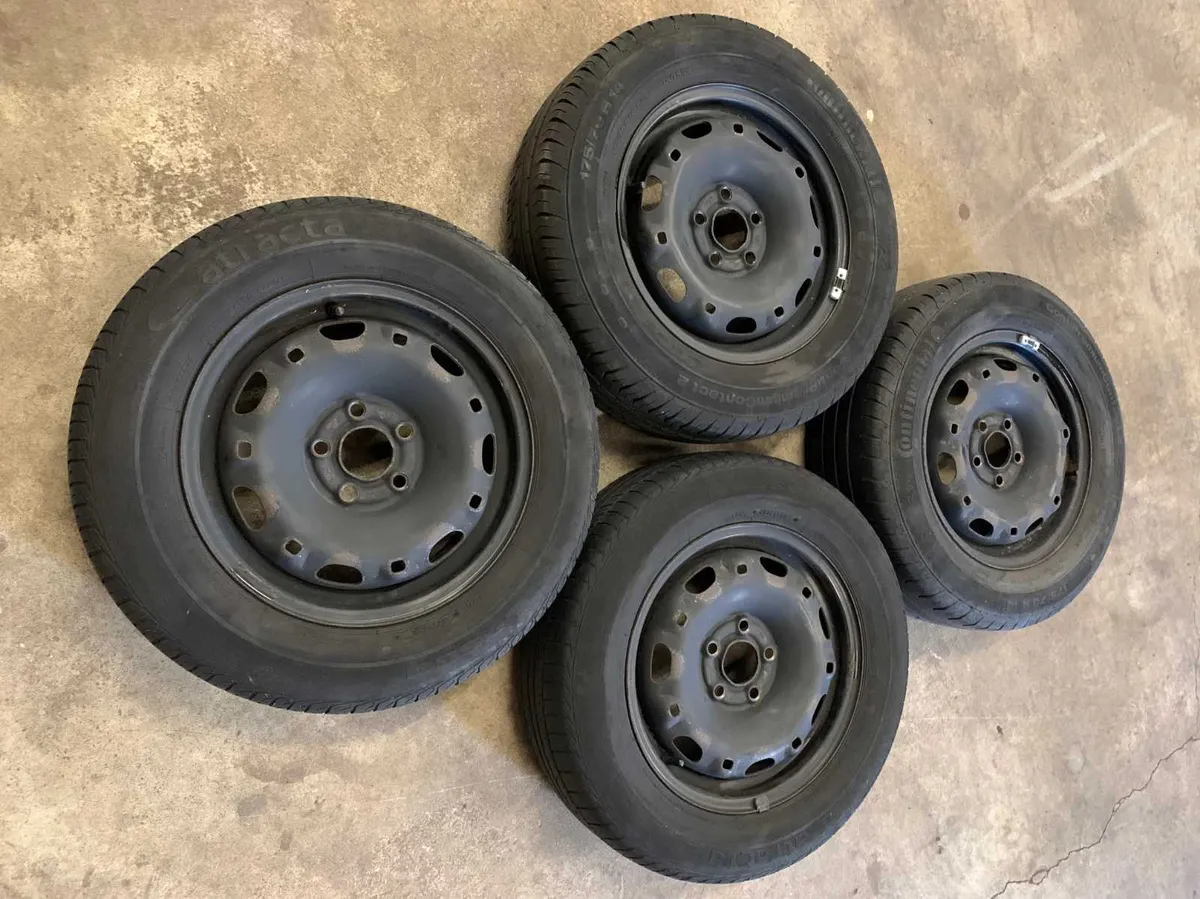 VW  14" WHEELS - Image 1