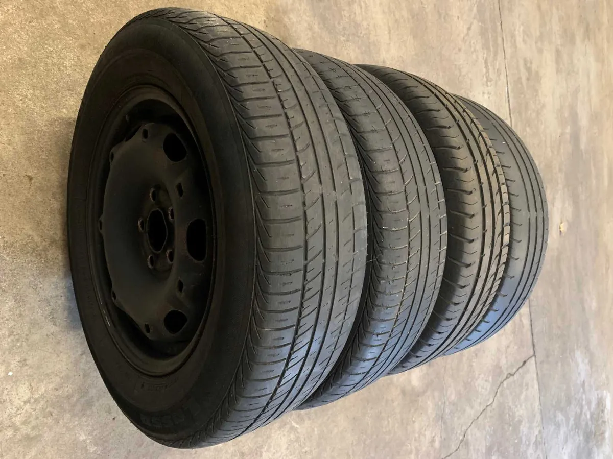 VW  14" WHEELS - Image 3
