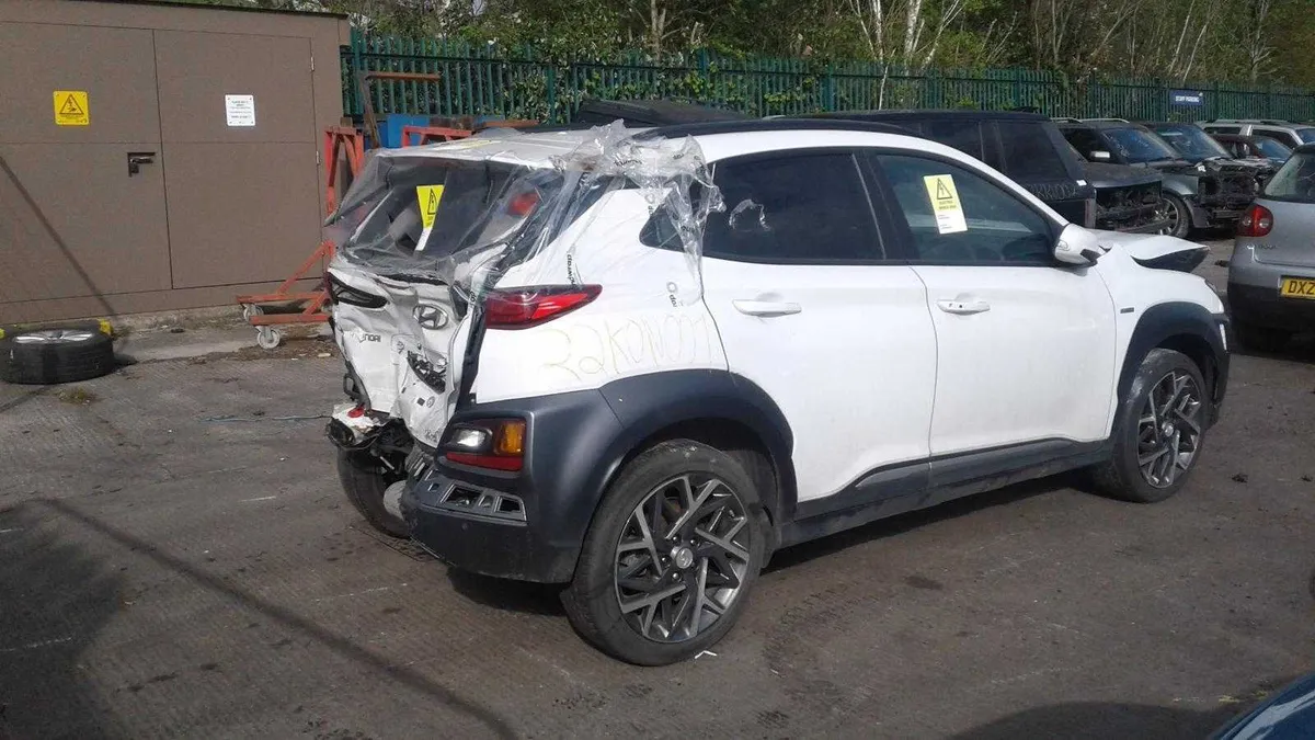 Hyundai Kona, 2020 BREAKING FOR PARTS - Image 1