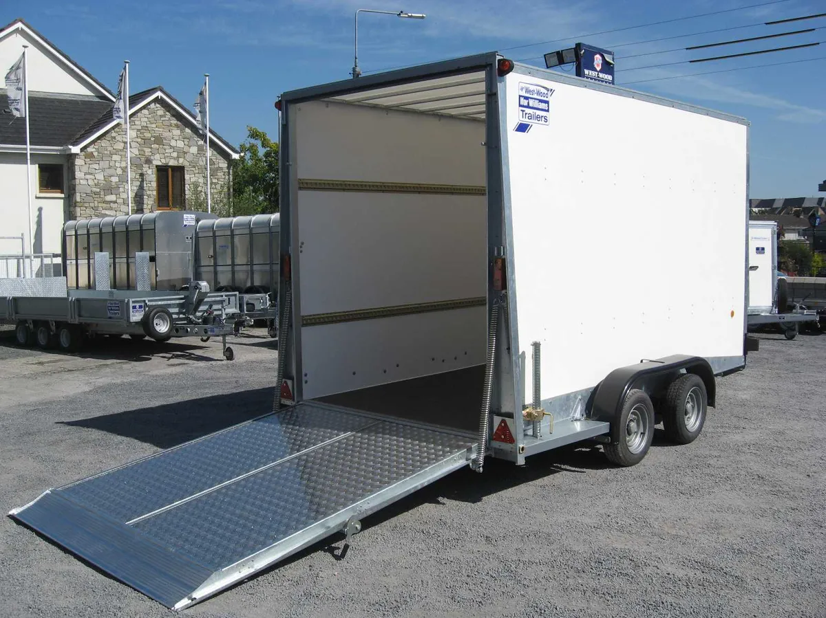 New BV126 12' x 6' x 7' Ifor Williams B - Image 2