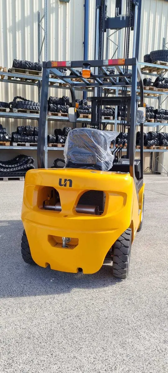 New 2024 2.5 Ton Container Spec Diesal Forklifts - Image 3