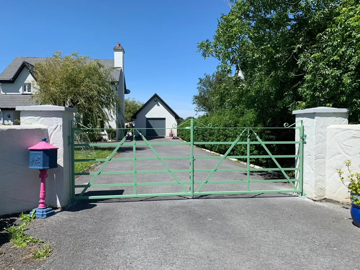 Traditional gates/cottage gates - Image 4