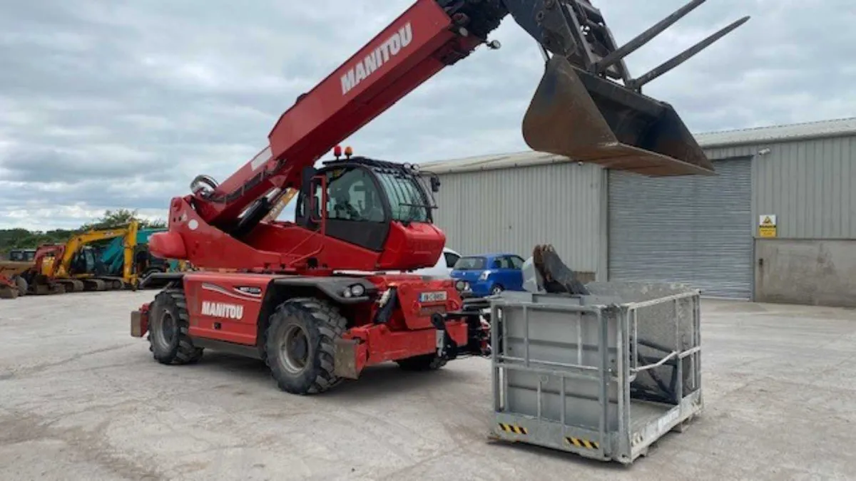 2019 Manitou MRT2550+ Privilege Handler - Image 4