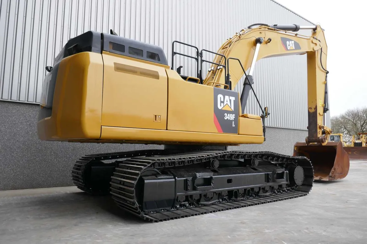 Caterpillar 349FL excavator - Image 4