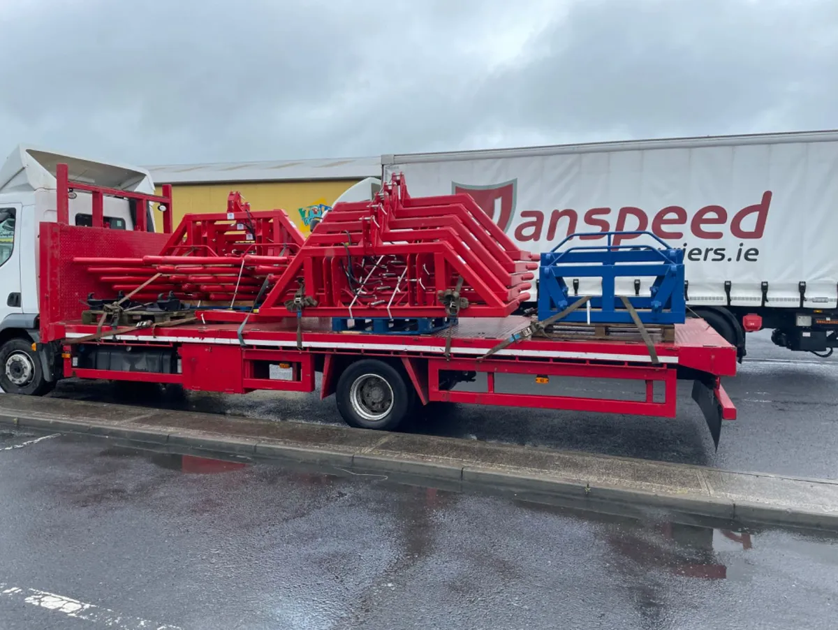 New Dowd Double Bale Lifters - Image 3