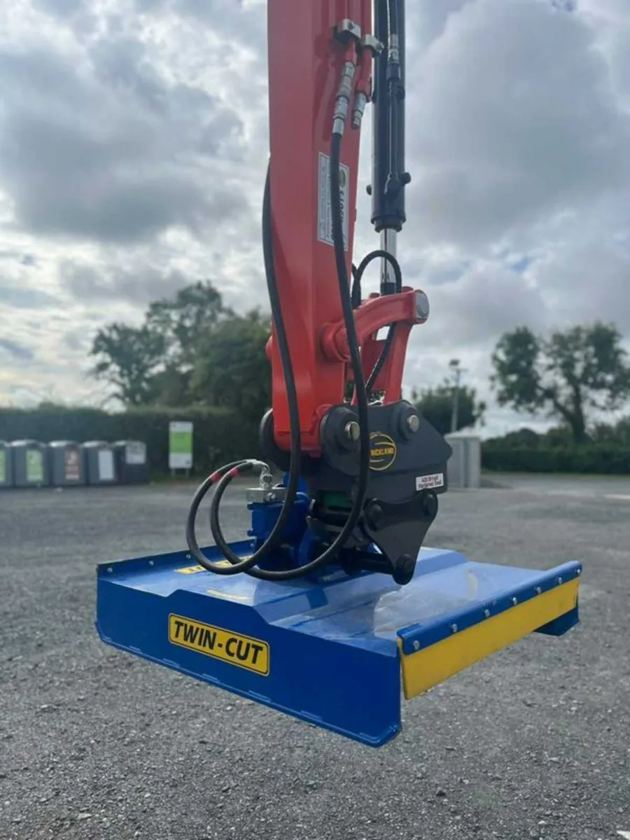 Slanetrac Mini Digger Attachments - Image 1