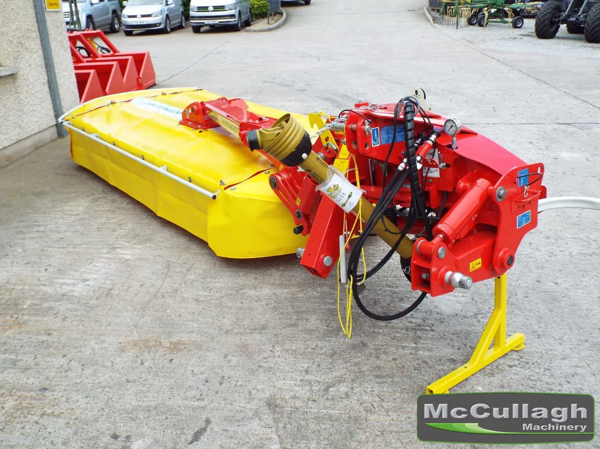 New Pottinger 302 Novacat 10ft Disc Mower - Image 4