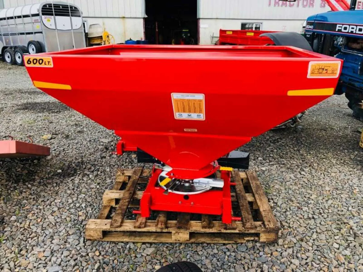 Agrional Fertiliser Spreader - Image 2