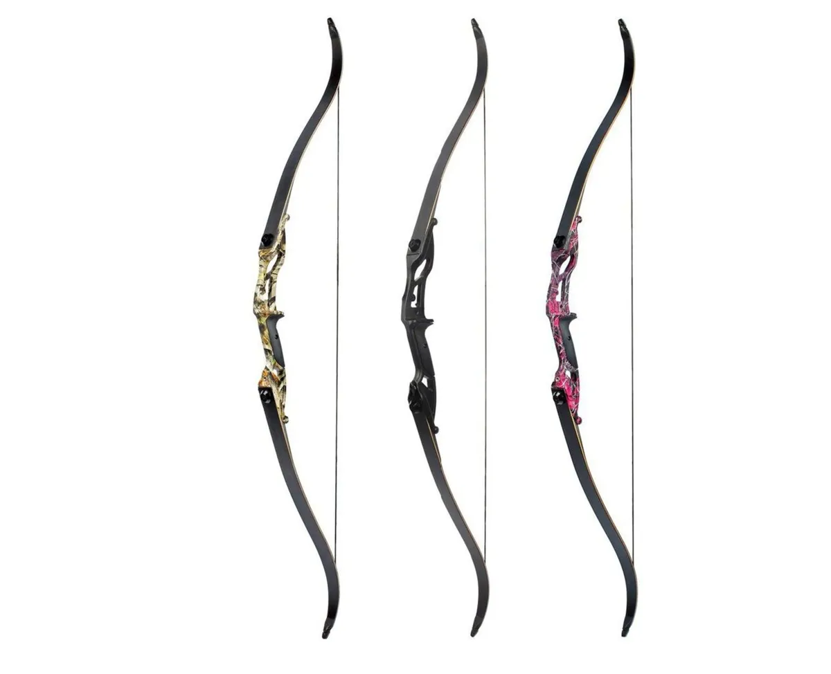 Archery Bow, Recurve 56" ( 30 to 50 lbs). +3x arrows - Image 1