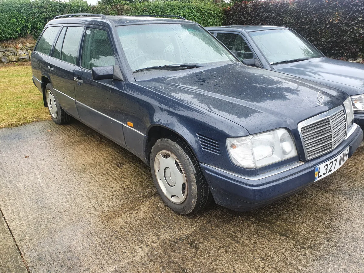 W124 OM 606 DIESEL  AUTOMATIC  **PARTS ONLY ** - Image 3