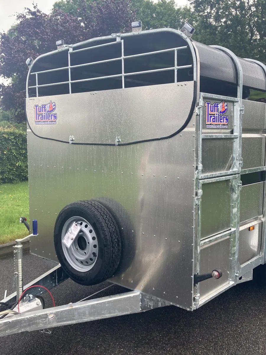 New tuffmac 16 ft tri axel livestock trailer - Image 2