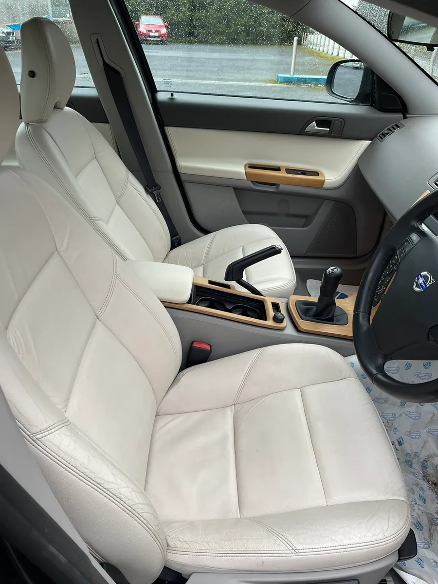 12 Volvo S40 Se Luxury - New NCT 04-24 - Image 4
