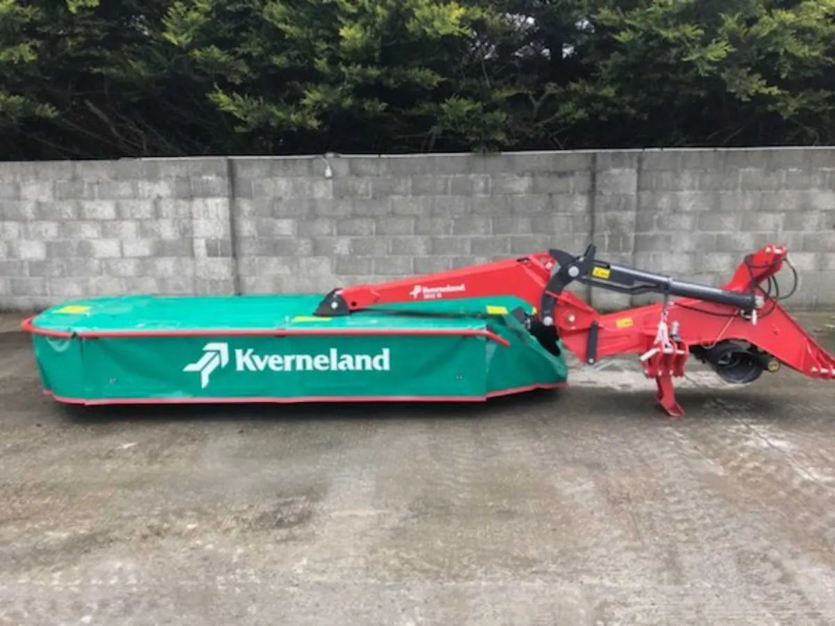 Kverneland Centre Lift Mowers