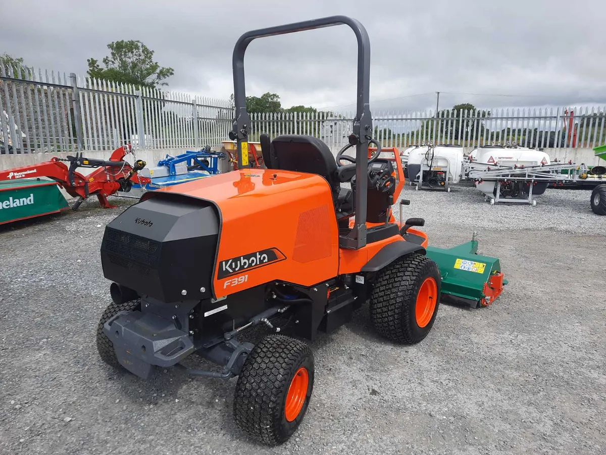 New Kubota F391 cw flail head & 60 inch rd deck - Image 4