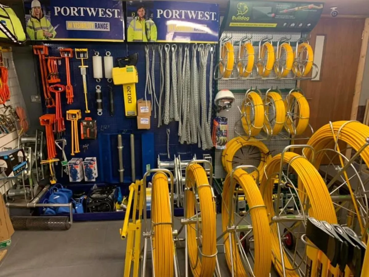 Cat4 Guns, Cable Rollers, Eircom Keys at Toolman - Image 2