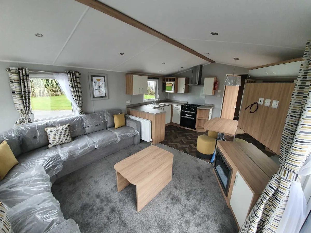 WILLERBY CASTLETON - Image 3