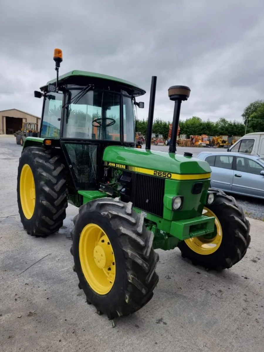 John Deere 2650 - Image 1