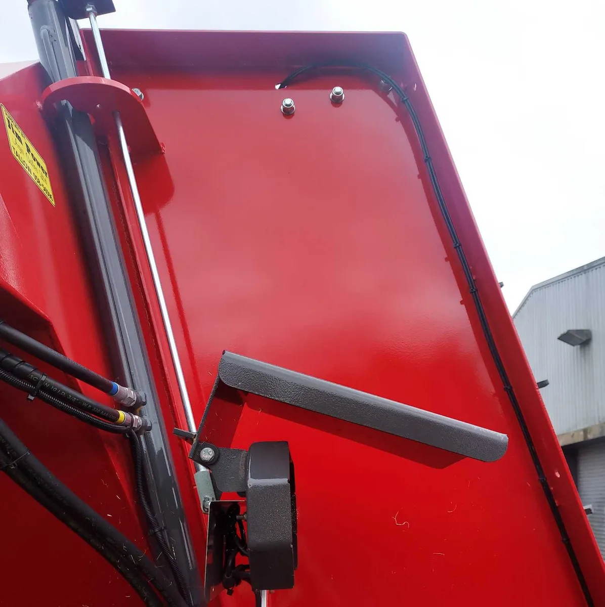AgriSpread PRO 10000 C Rear Discharge Spreader - Image 4