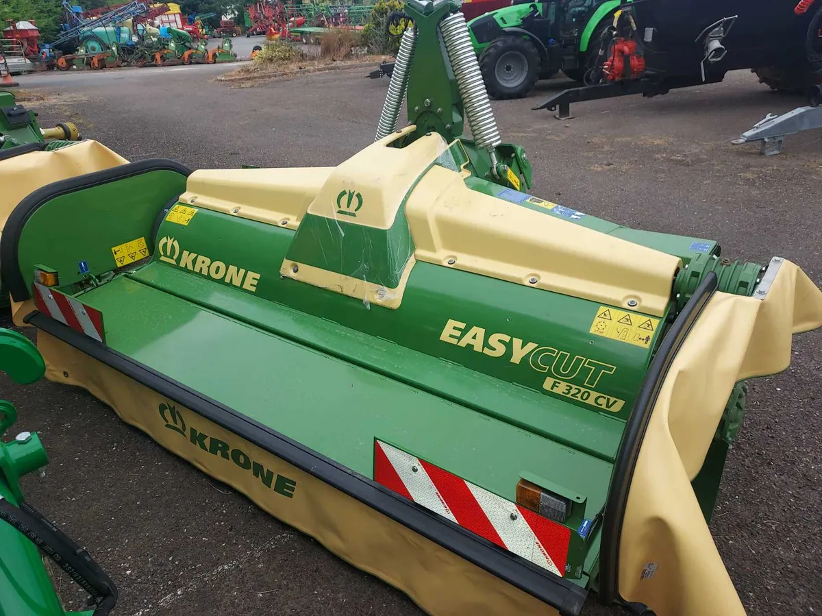 Krone ECF 320CV Front Conditioner Mower - Image 1