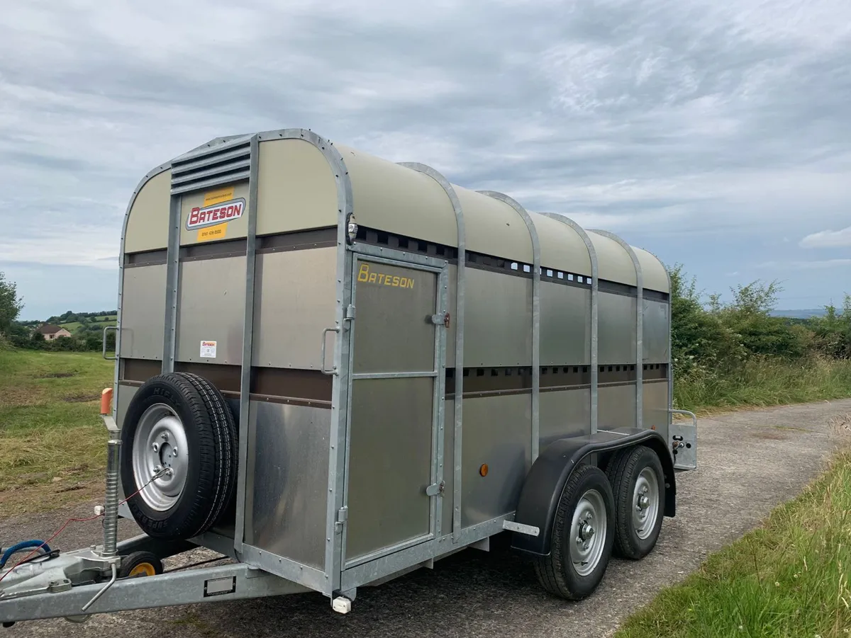 BATESON 48LT 12x5’8” LIVESTOCK TRAILER - Image 1