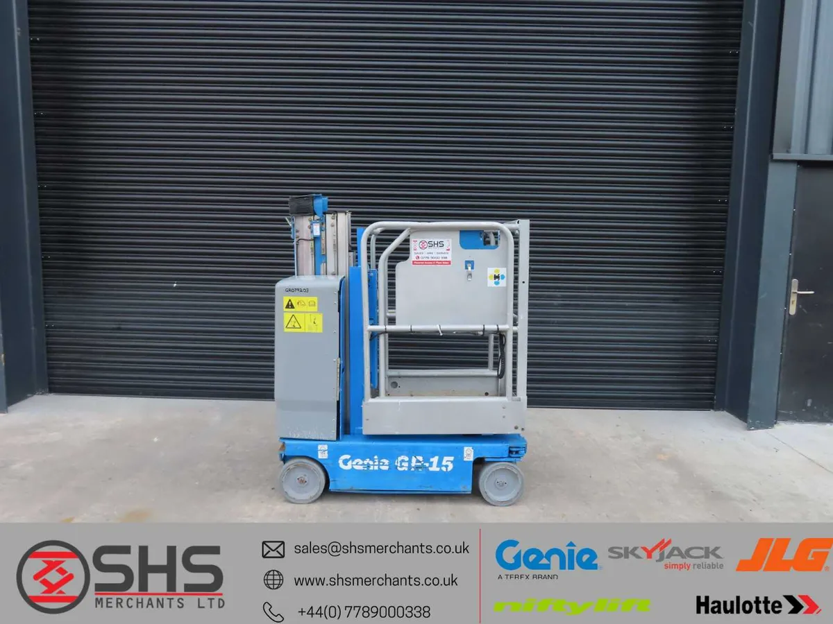 Genie GR15 Mast Lift Access Platform SN 2144