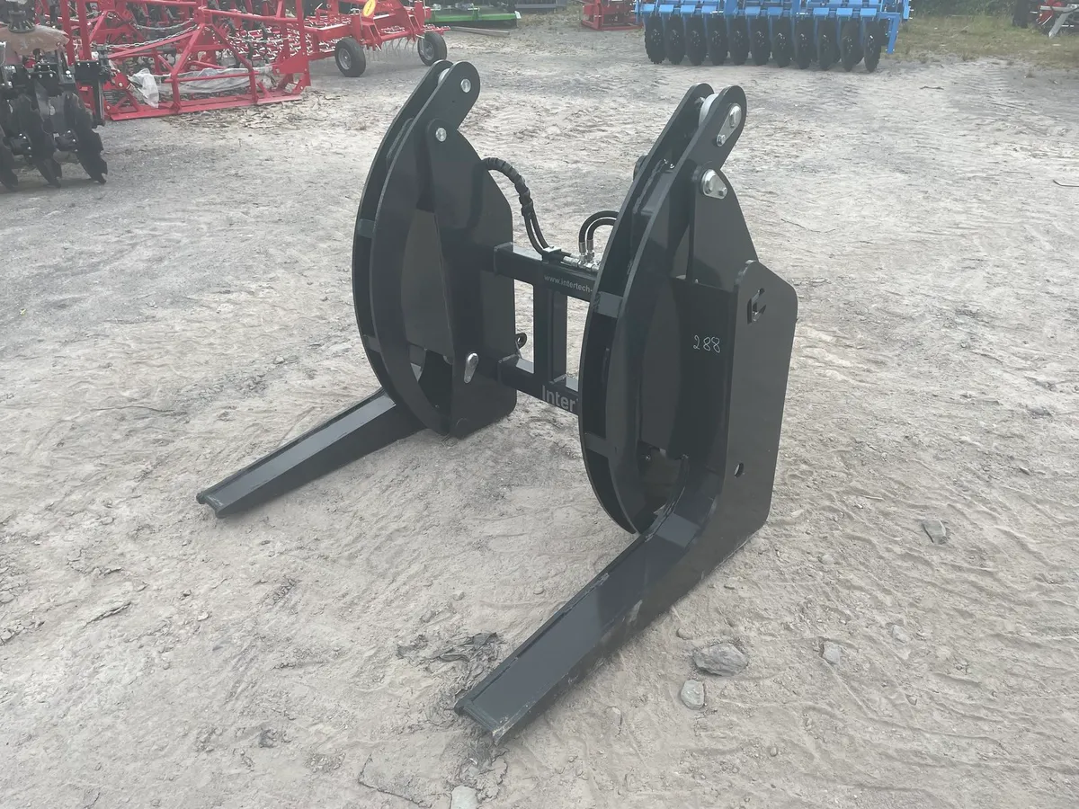 Intertech twin log grabs for sale - Image 1