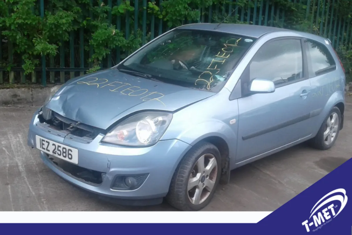 Ford Fiesta, 2006 BREAKING FOR PARTS