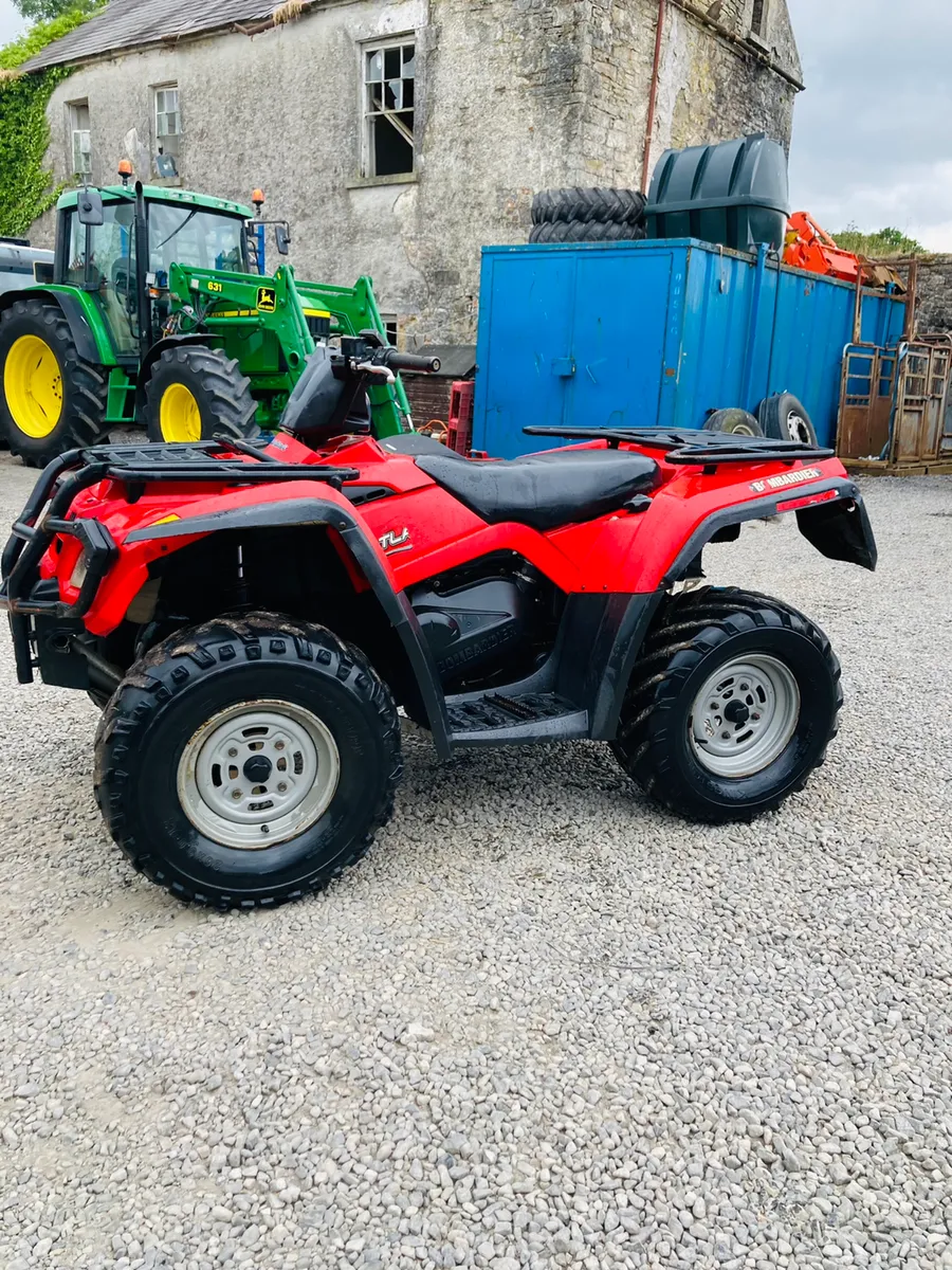 Outlander  4 wheel drive quad