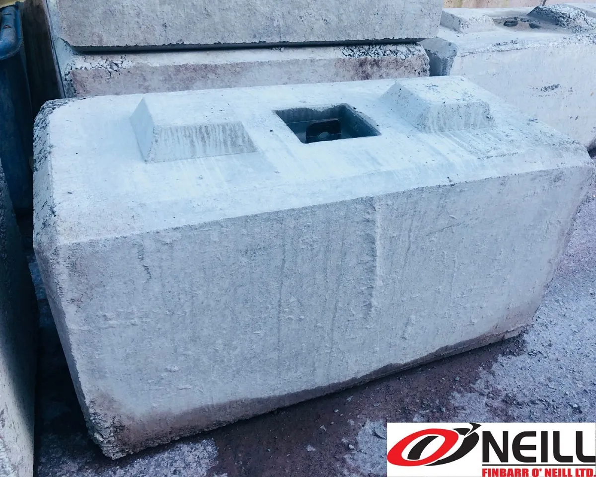 Concrete Lego Block/ Octoblock - Image 2