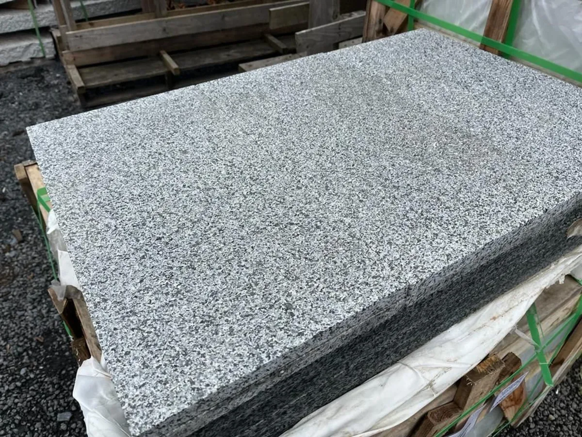 Dark Granite Paving - Image 4