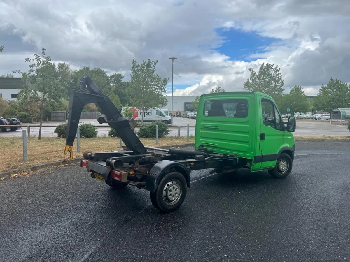 2013,3.5Ton Iveco daily Hookloader - Image 2