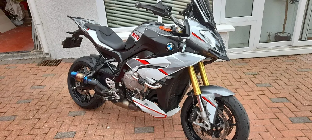 BMW S1000XR